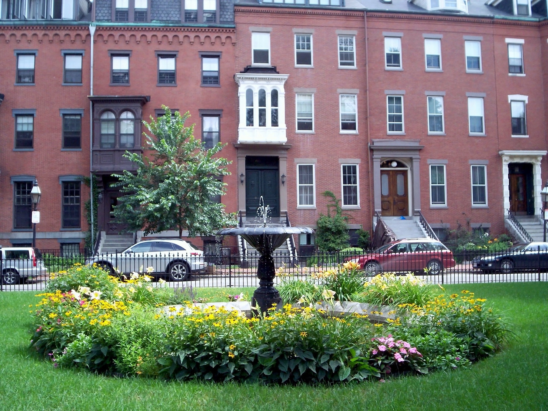 Union Park garden, fountain and South End brick homes